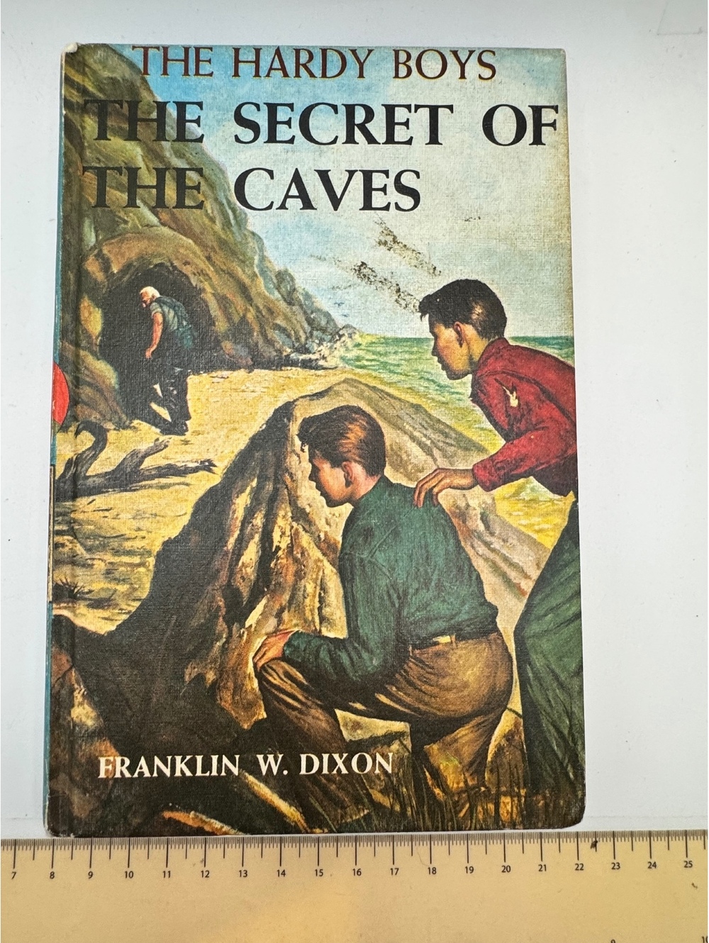 The Hardy Boys: The Secret of the Caves by Franklin W. Dixon - Vintage 1950s